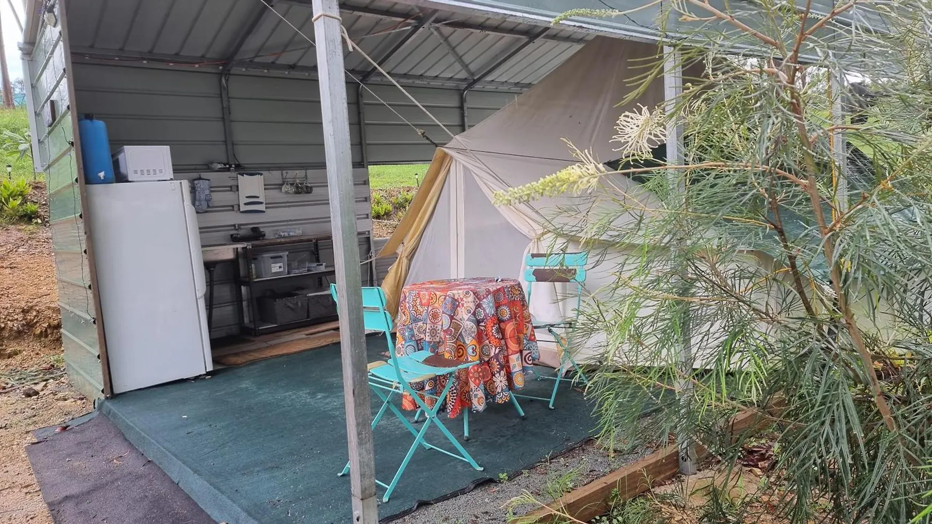Luxury tent Linga Longa Spiritual Glamping Retreat Hotel Curra Australia