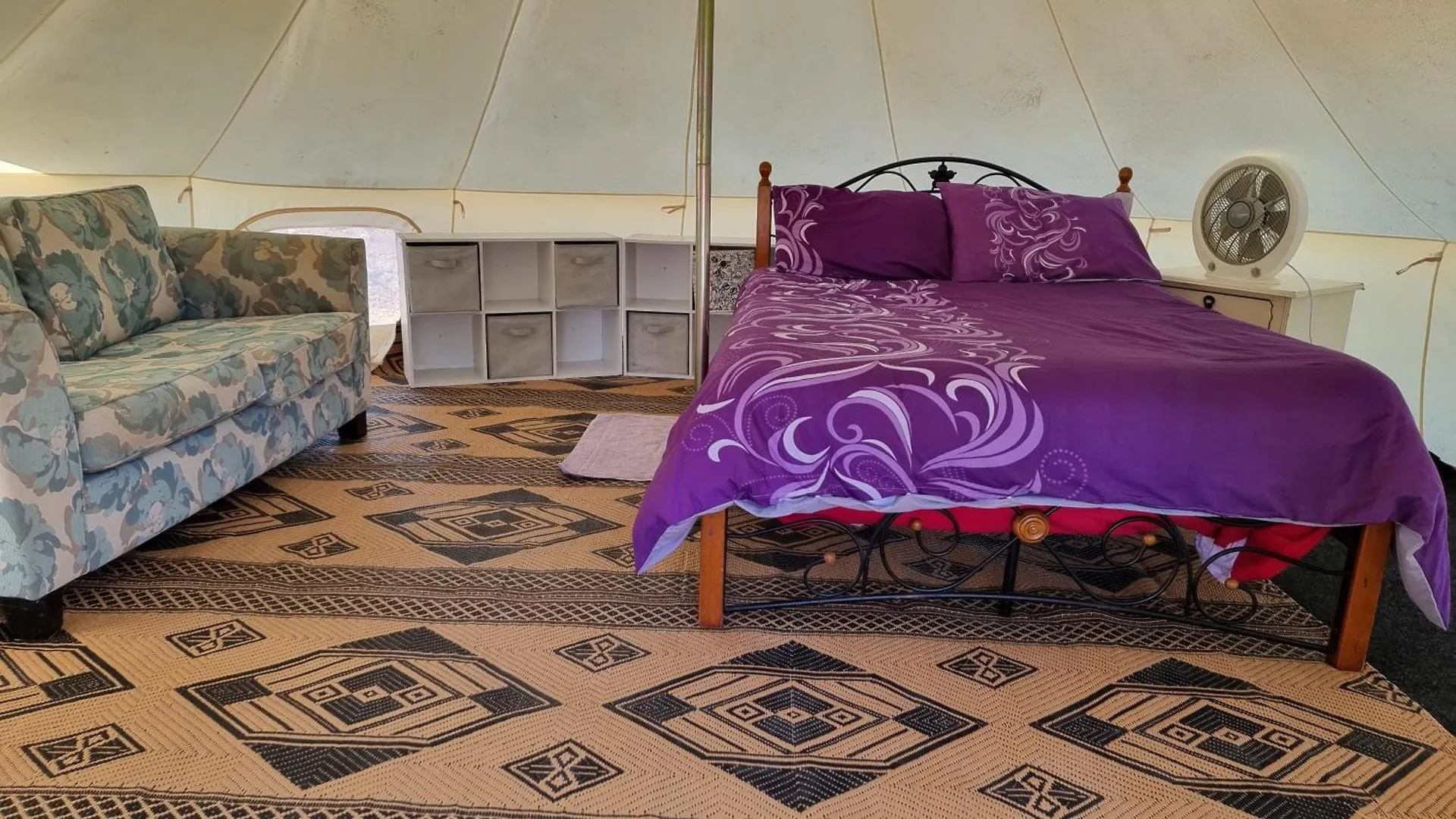 Linga Longa Spiritual Glamping Retreat Hotel Curra 0*,  Australia